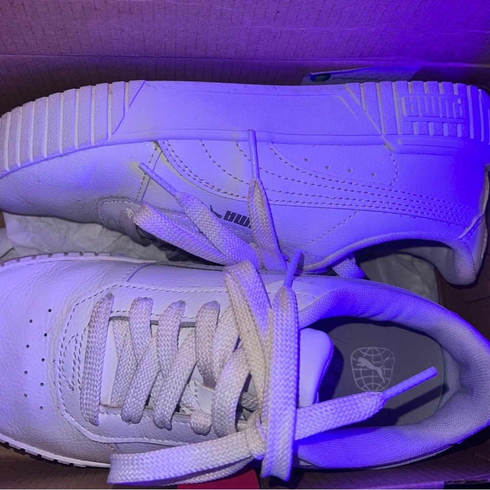 PUMA WOMEN WHITE SHOES